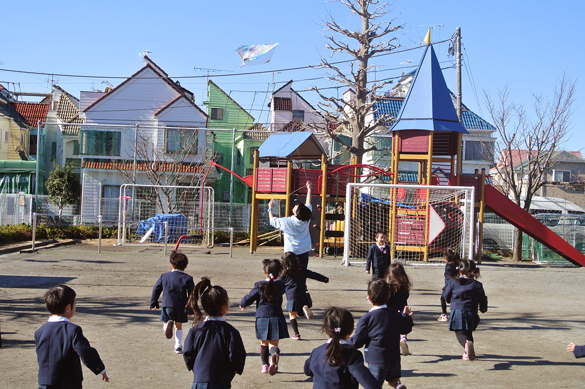 横浜市 瀬谷区 原幼稚園 制服 一式 クリアランス